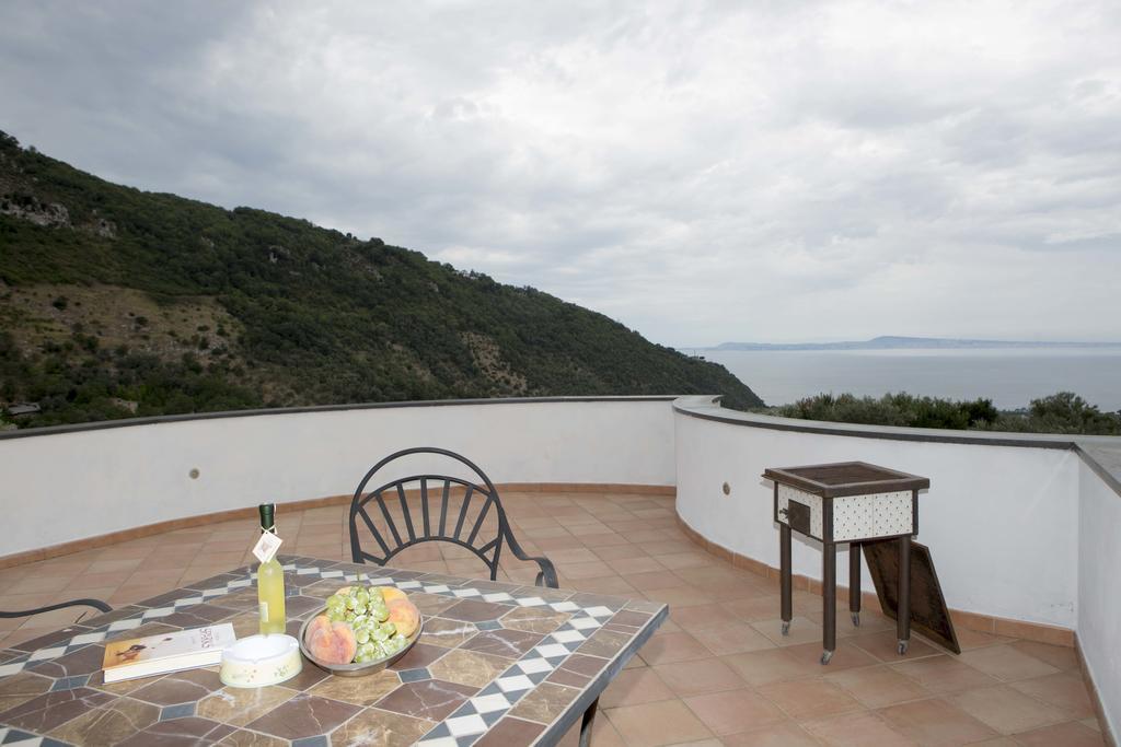 Appartamento Villa Degli Ulivi Сант'Анджелло Номер фото